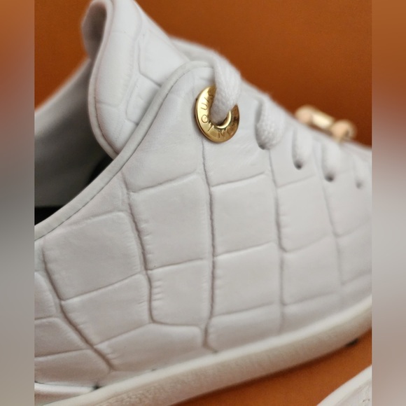 LIKE NEW! Louis Vuitton Frontrow Low Top Leather Croc Embossed Sneakers Size 36 - Picture 5 of 11